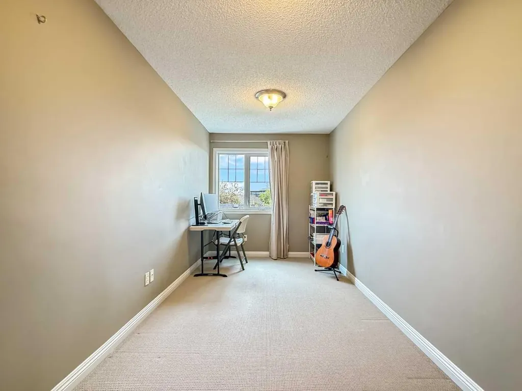 44 Mike Ralph Way SW Calgary AB T3E 0H8