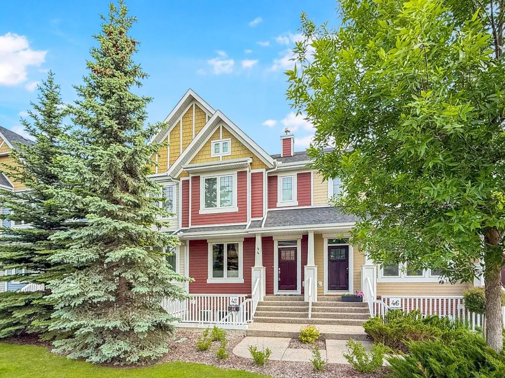 44 Mike Ralph Way SW Calgary AB T3E 0H8