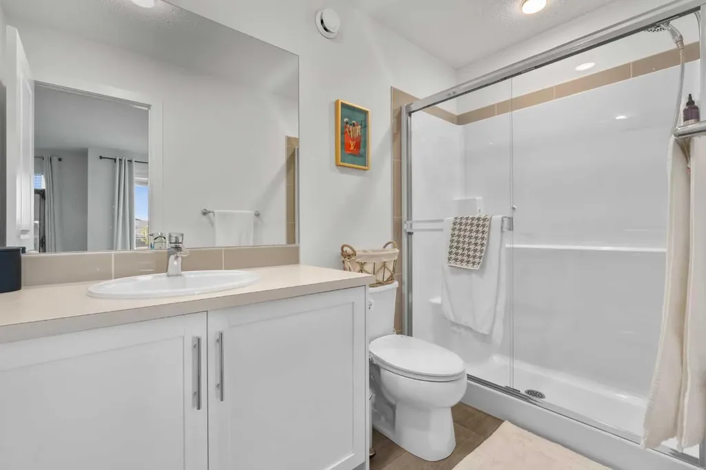 228 Livingston View NE Calgary AB T3P 0Z9