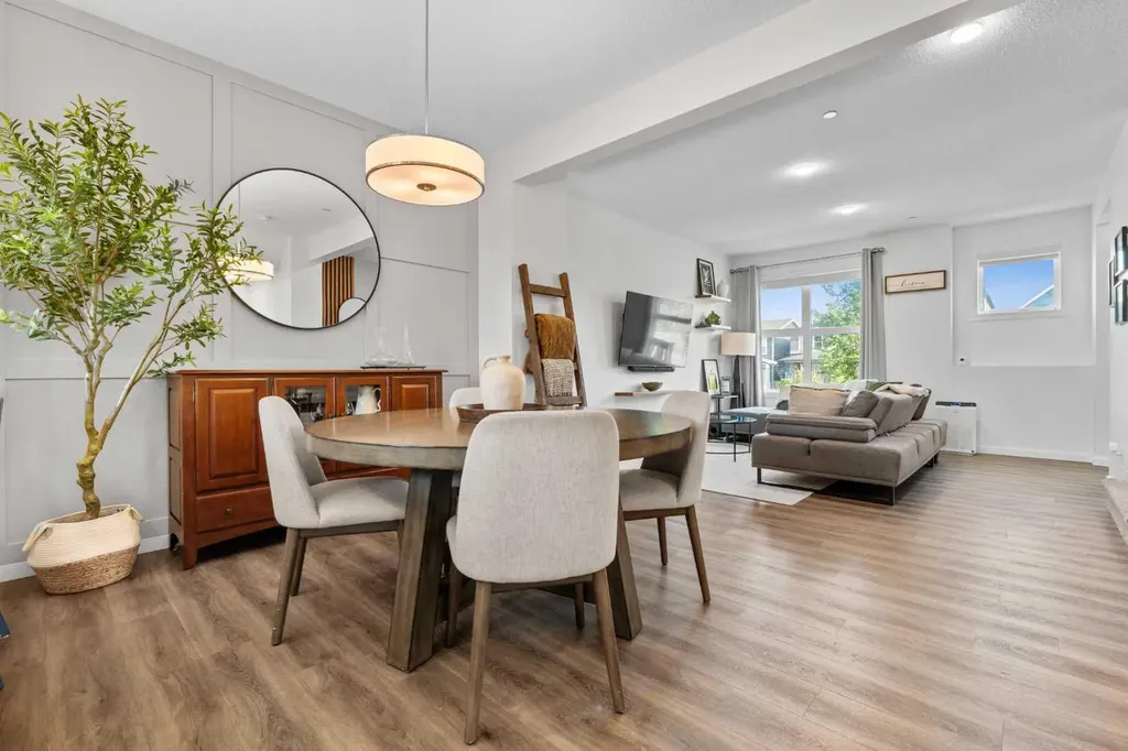228 Livingston View NE Calgary AB T3P 0Z9