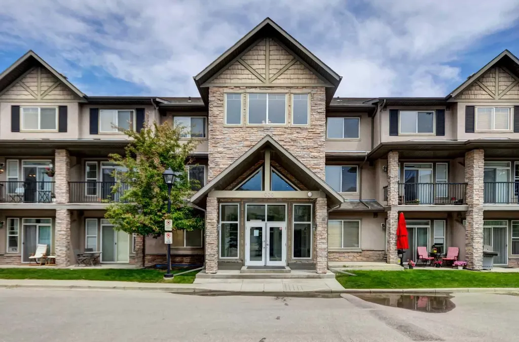 211 Aspen Stone Boulevard SW Calgary AB T3H0K1