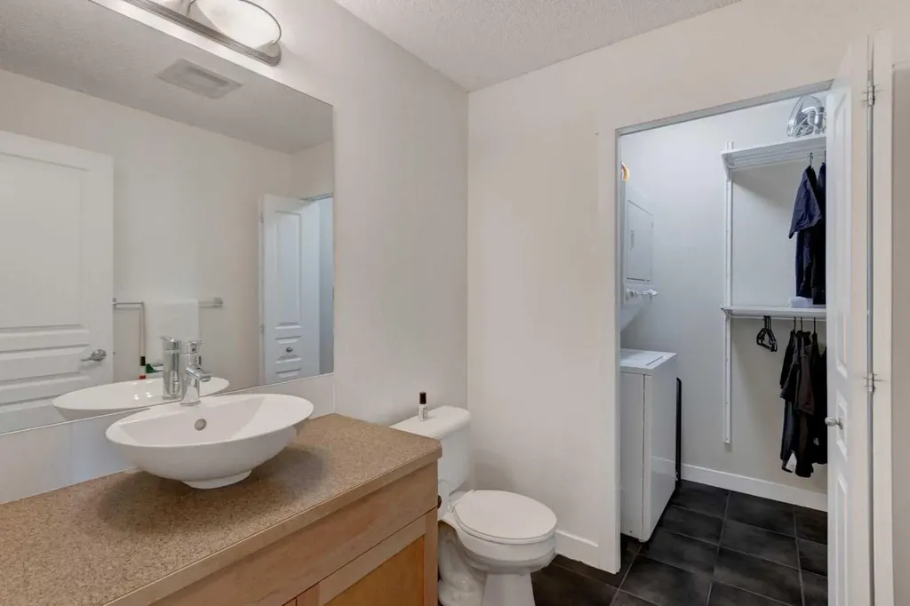 211 Aspen Stone Boulevard SW Calgary AB T3H0K1