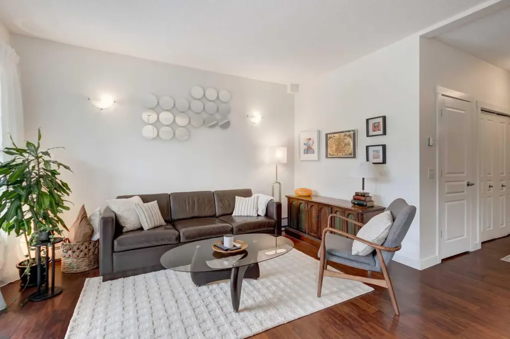 211 Aspen Stone Boulevard SW Calgary AB T3H0K1