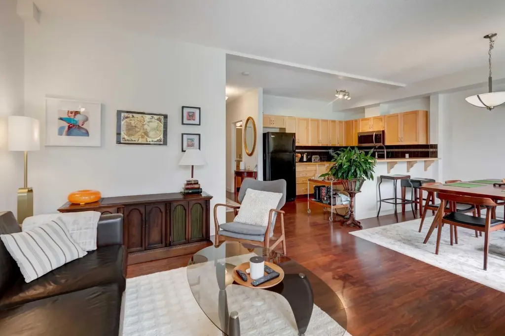 211 Aspen Stone Boulevard SW Calgary AB T3H0K1