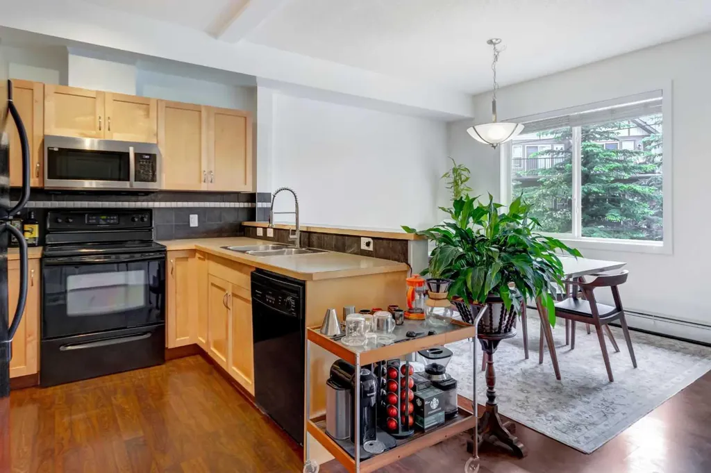 211 Aspen Stone Boulevard SW Calgary AB T3H0K1