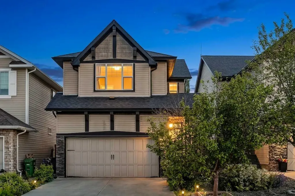 166 Hillcrest Circle SW Airdrie AB T4B 0Y5