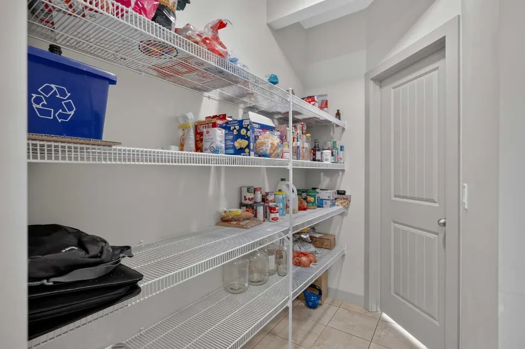 166 Hillcrest Circle SW Airdrie AB T4B 0Y5