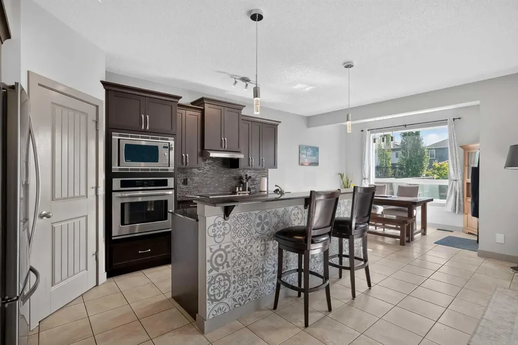 166 Hillcrest Circle SW Airdrie AB T4B 0Y5