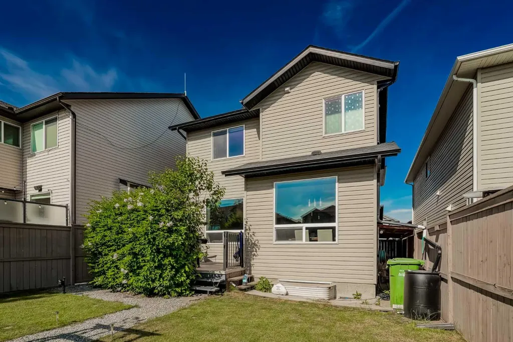 166 Hillcrest Circle SW Airdrie AB T4B 0Y5