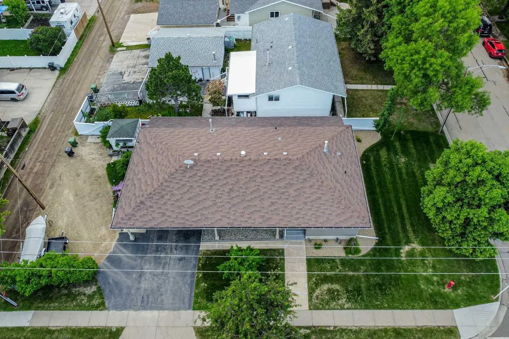 5102 54 Avenue Camrose AB T4V 3C9
