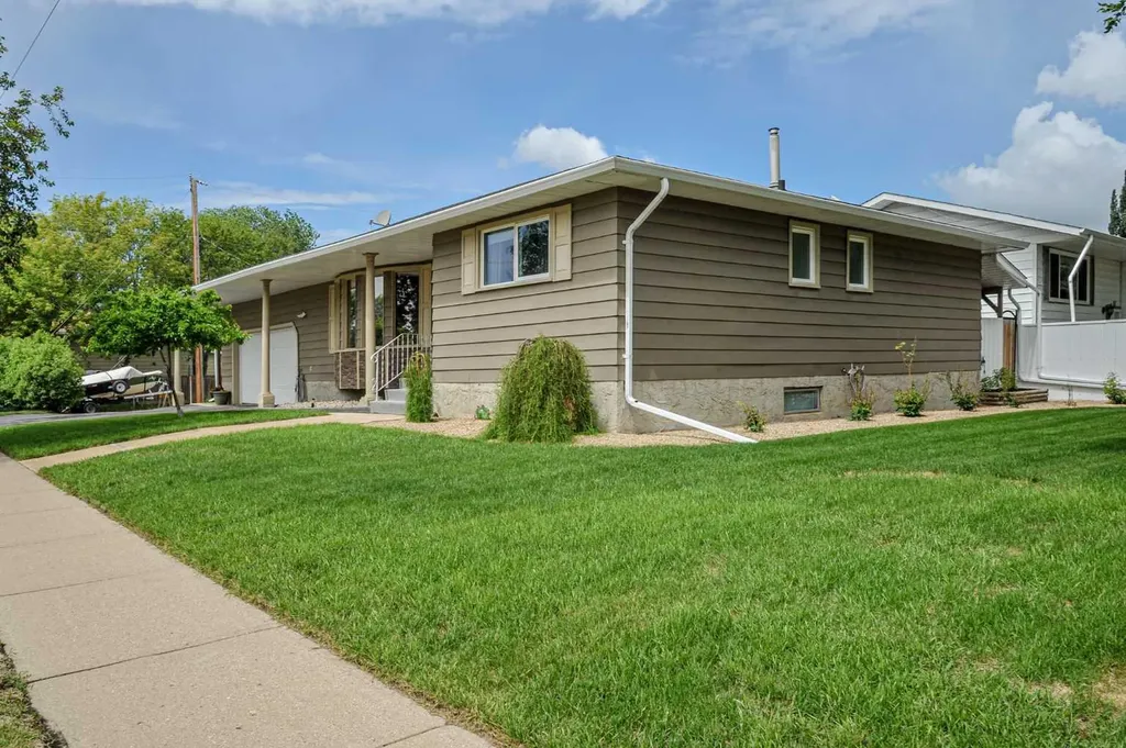 5102 54 Avenue Camrose AB T4V 3C9