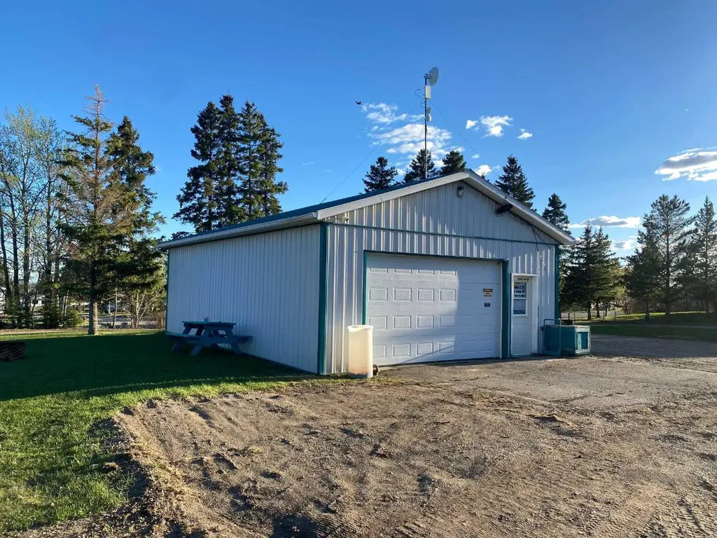 10104 105 Avenue Fairview AB T0H 1L0