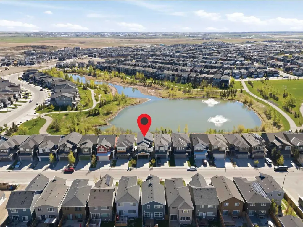 1456 Livingston Way NE Calgary AB T3P 0Z4