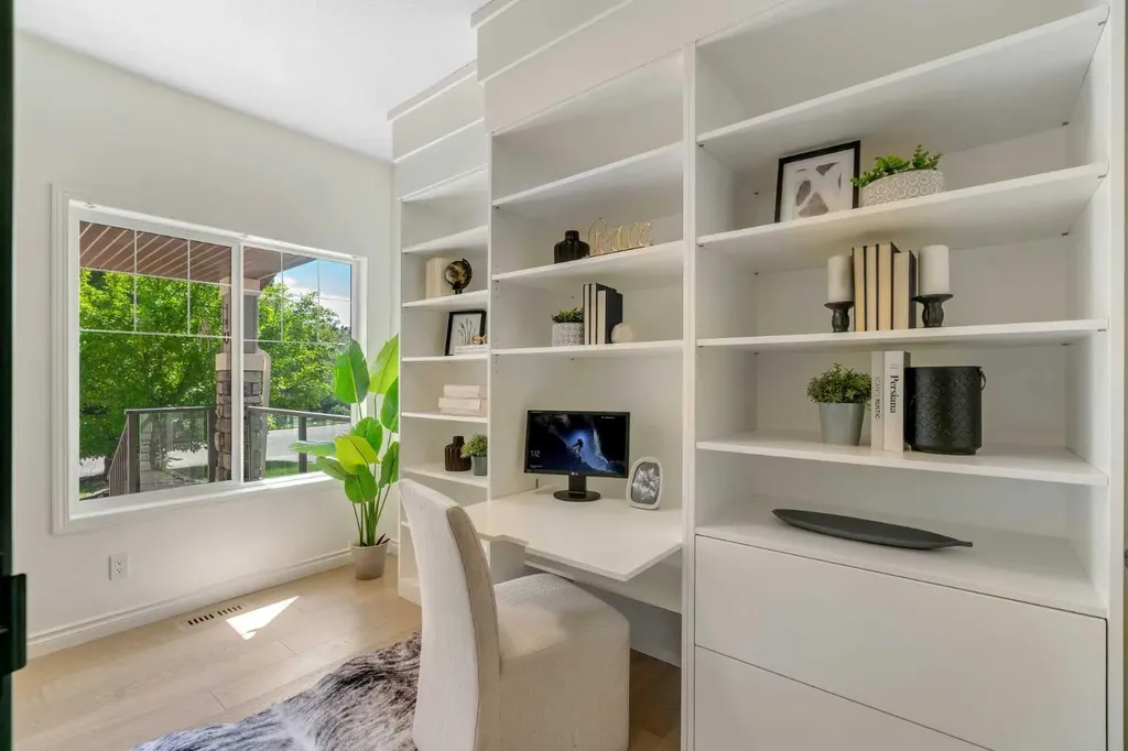 9 Cresthaven Way SW Calgary AB T3B5X8