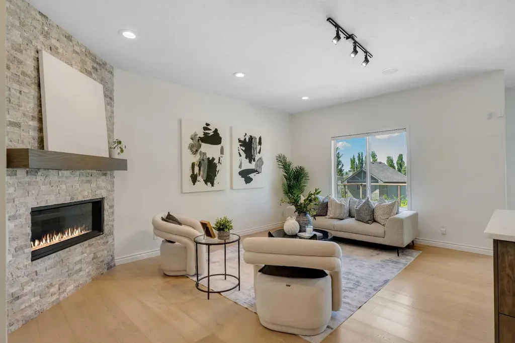 9 Cresthaven Way SW Calgary AB T3B5X8