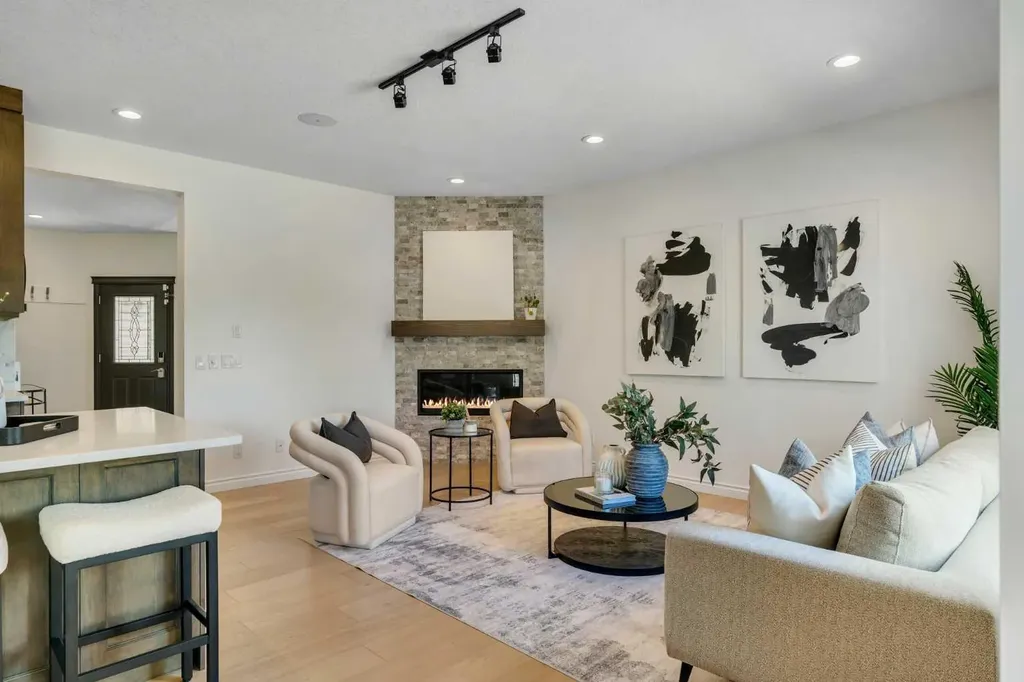 9 Cresthaven Way SW Calgary AB T3B5X8