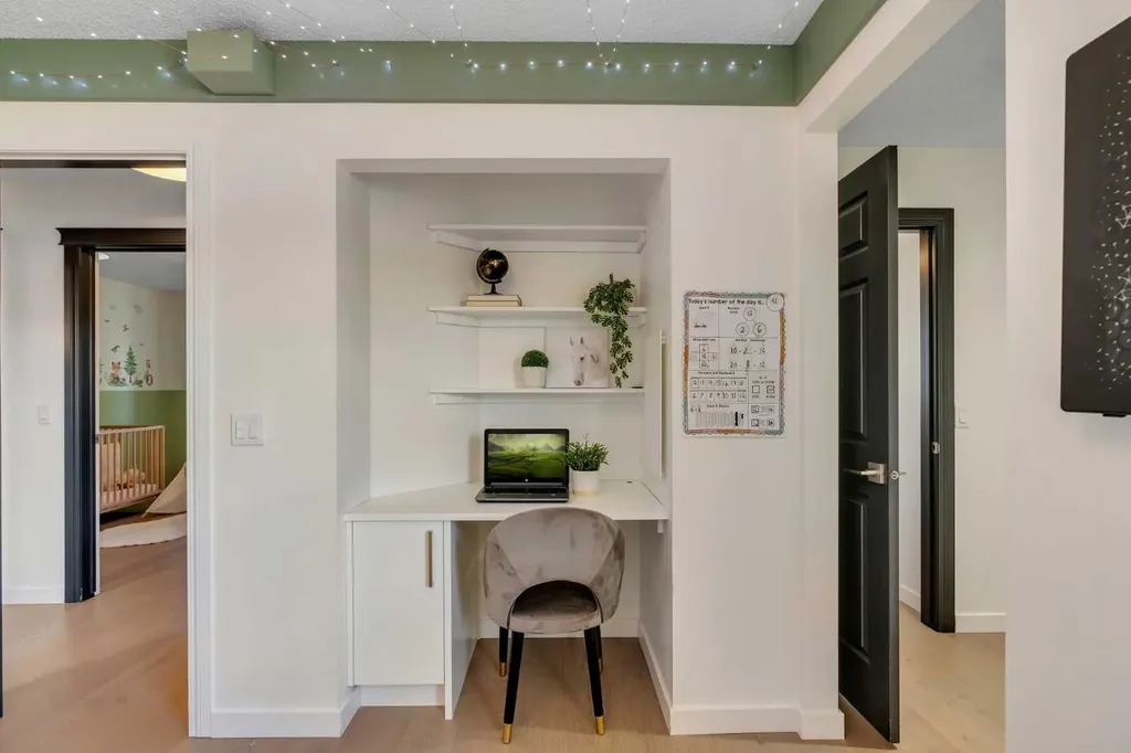 9 Cresthaven Way SW Calgary AB T3B5X8