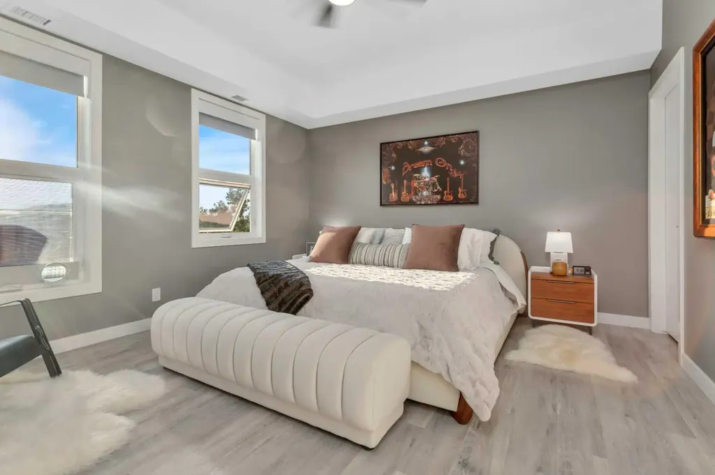 5040 53 Street Sylvan Lake AB T4S 1A0