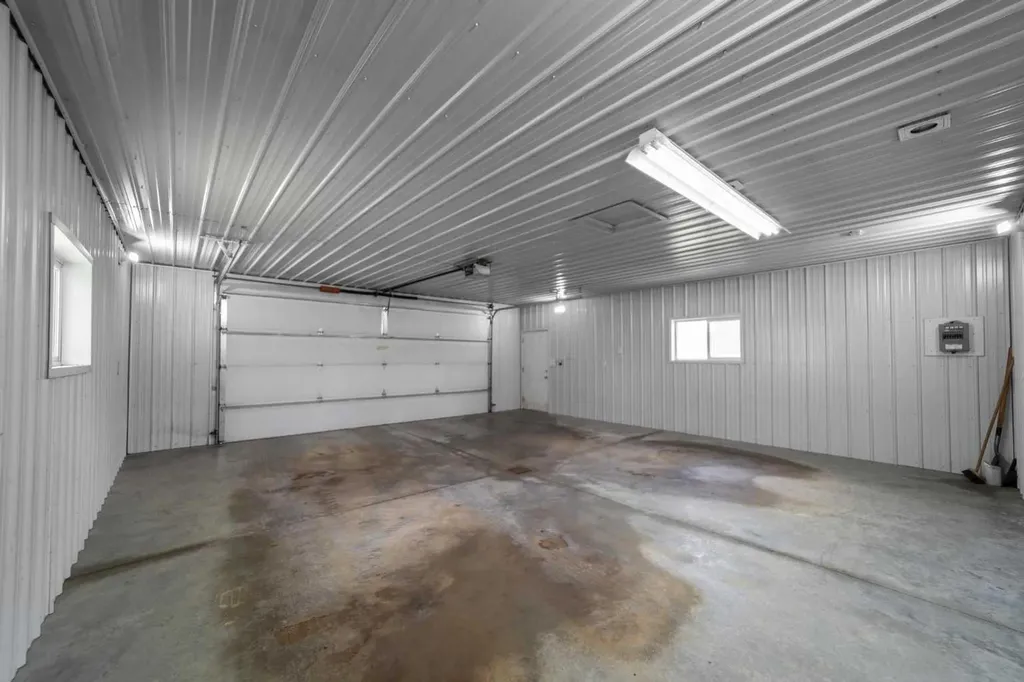 42315 Rr153 Rural Flagstaff County AB T0B 1N0