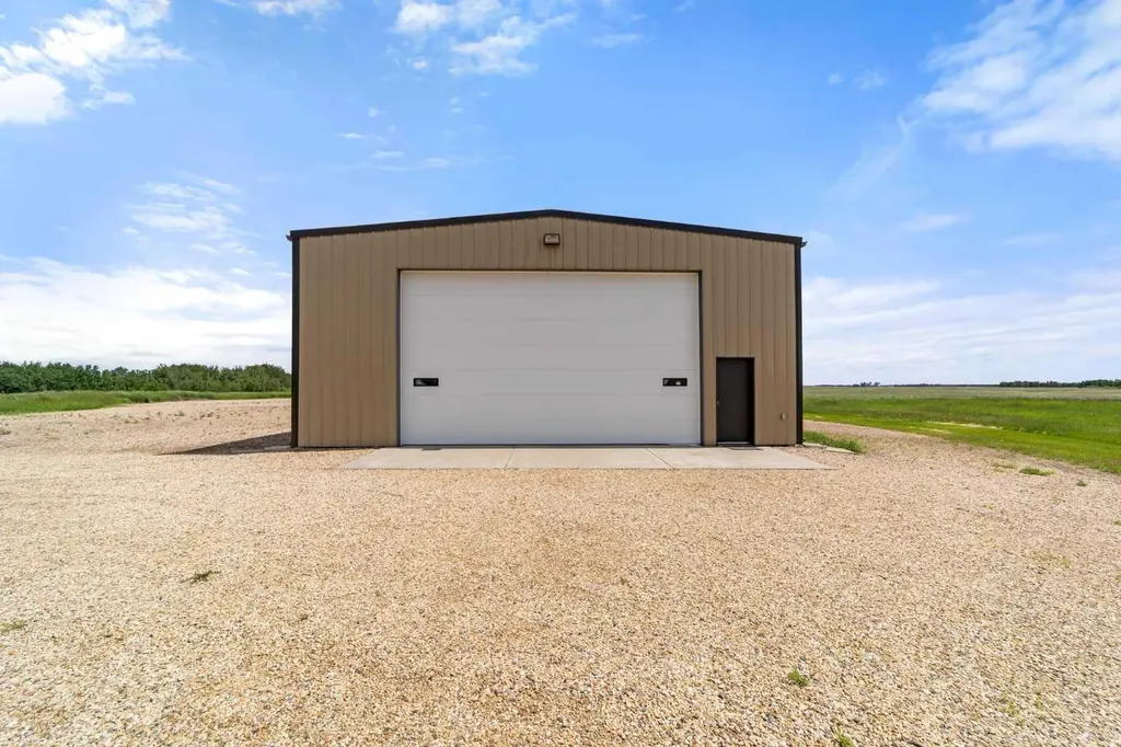 42315 Rr153 Rural Flagstaff County AB T0B 1N0