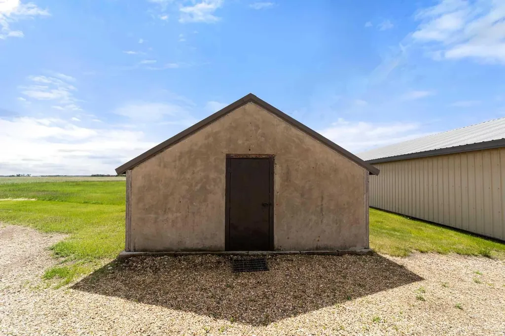 42315 Rr153 Rural Flagstaff County AB T0B 1N0