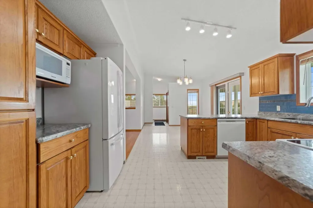 42315 Rr153 Rural Flagstaff County AB T0B 1N0