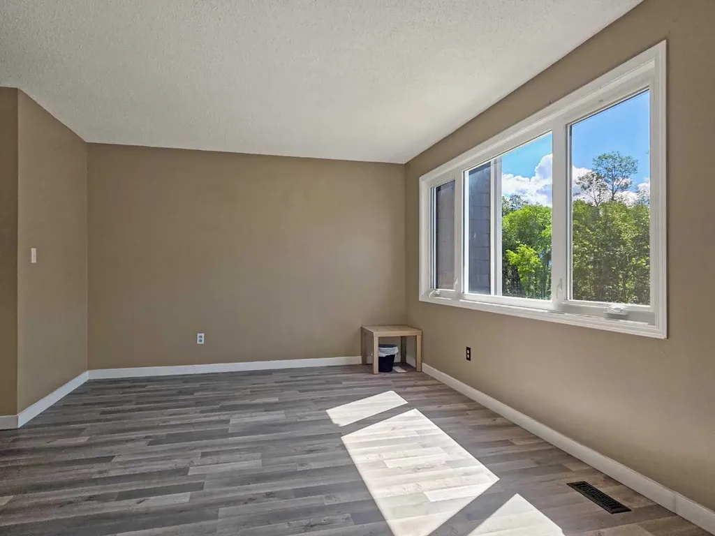 37 97 Avenue Grande Cache AB t0e0y0