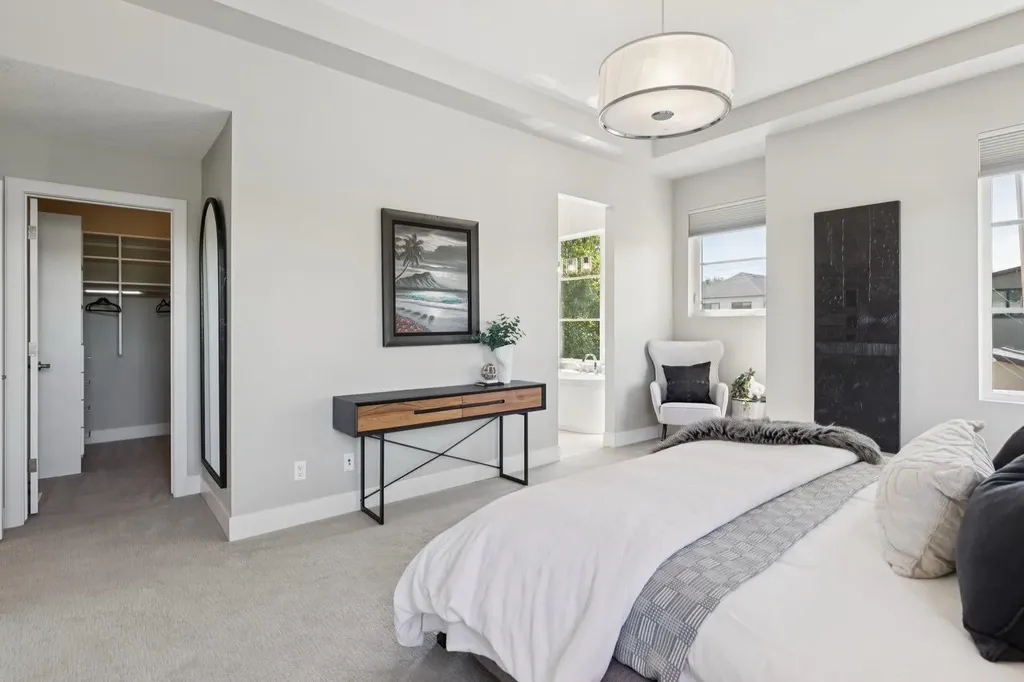 2927 7 Avenue NW Calgary AB T2N 1B3