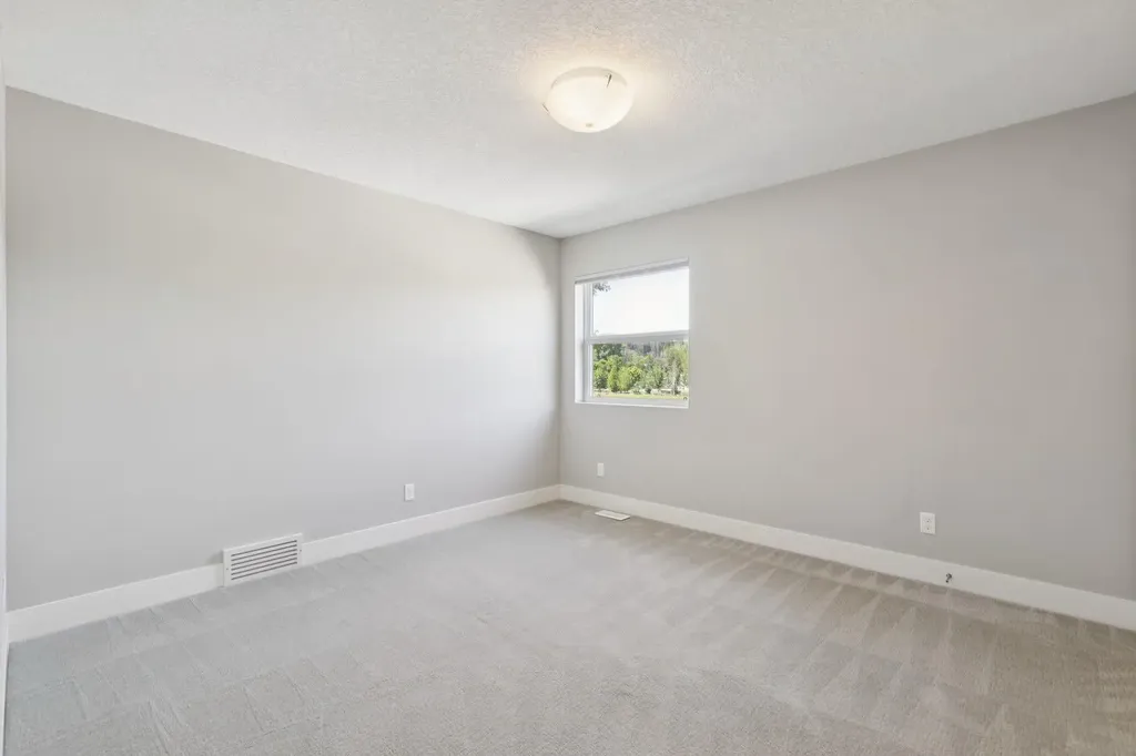 2927 7 Avenue NW Calgary AB T2N 1B3