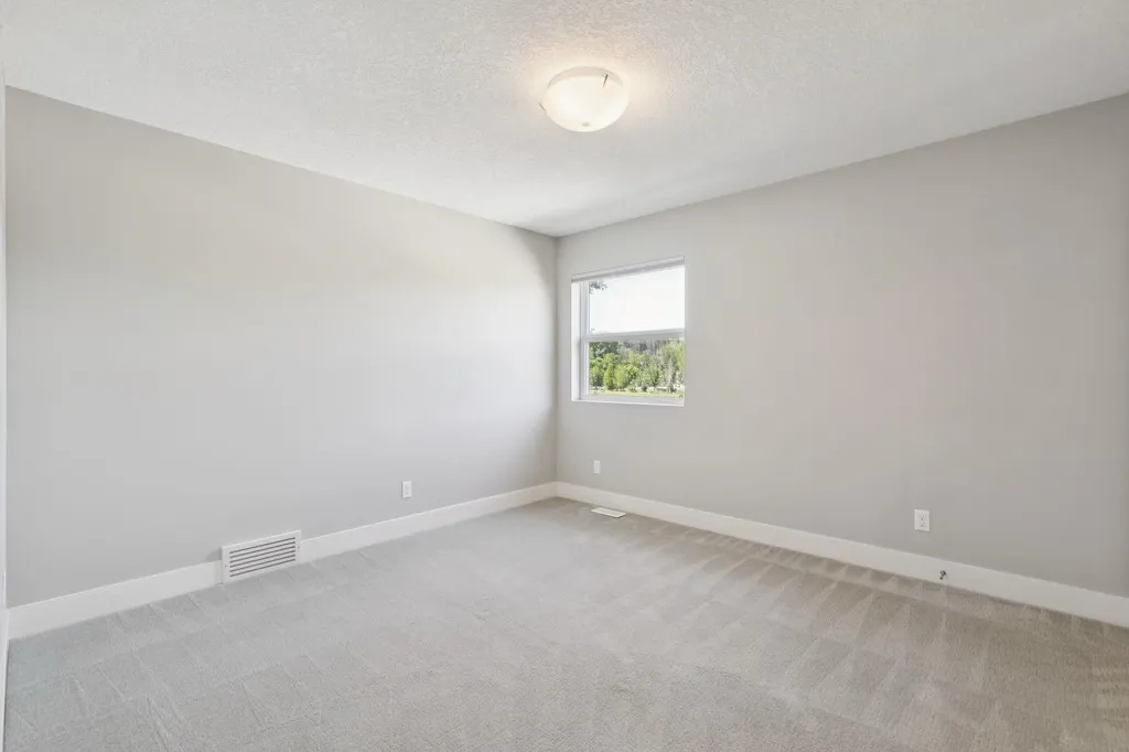 2927 7 Avenue NW Calgary AB T2N 1B3