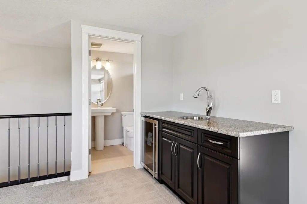 2927 7 Avenue NW Calgary AB T2N 1B3