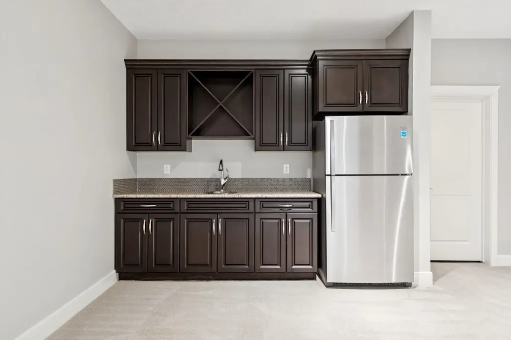 2927 7 Avenue NW Calgary AB T2N 1B3