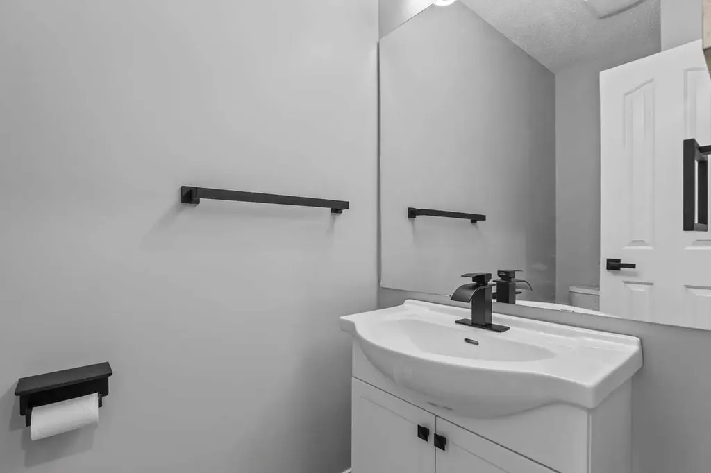 266 Shawnessy Drive SW Calgary AB T2Y 1M5