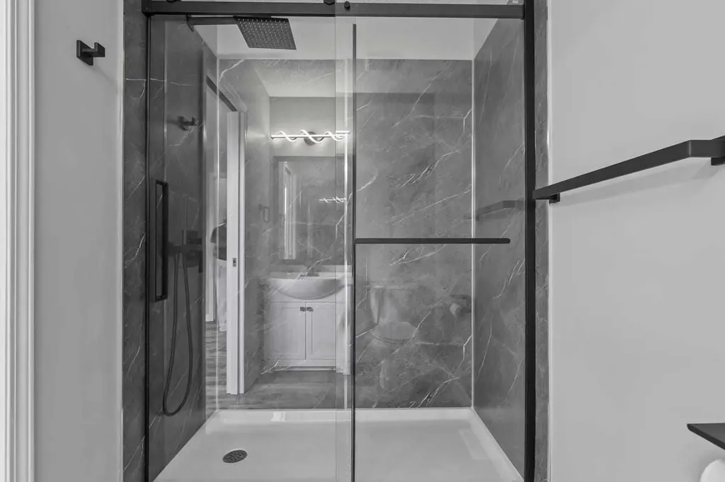 266 Shawnessy Drive SW Calgary AB T2Y 1M5