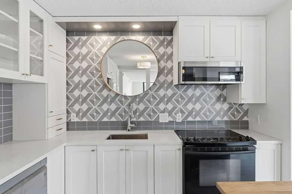 1001 13 Avenue SW Calgary AB T2R0L5