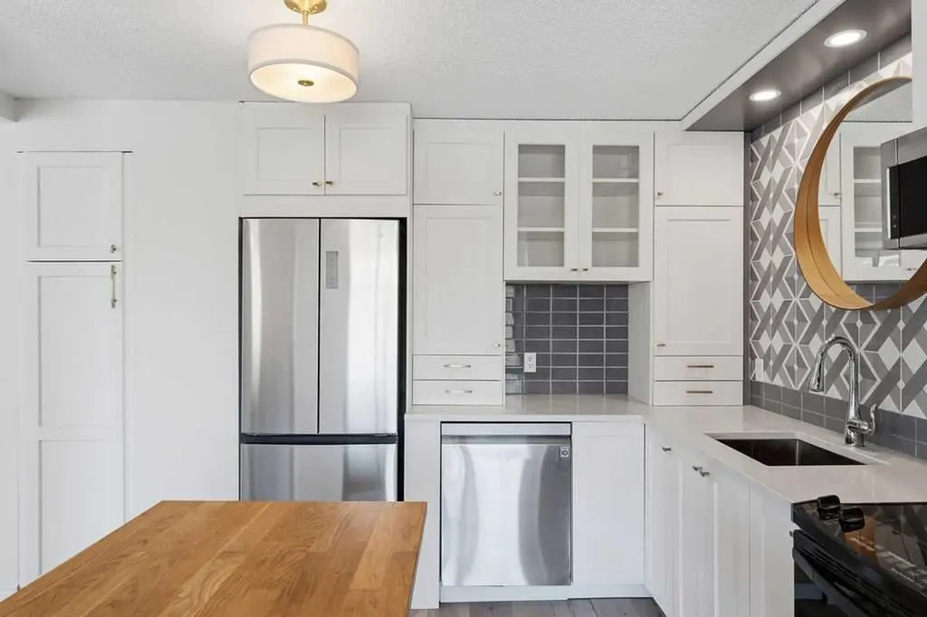 1001 13 Avenue SW Calgary AB T2R0L5