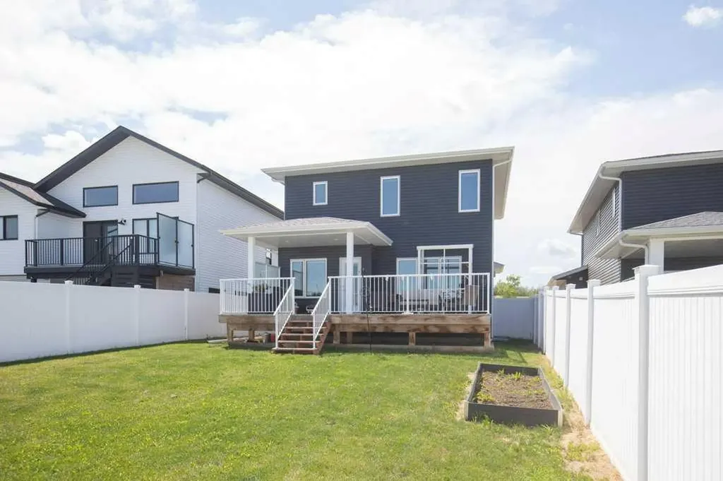 4185 Ryders Ridge Boulevard Sylvan Lake AB T4S 0G3