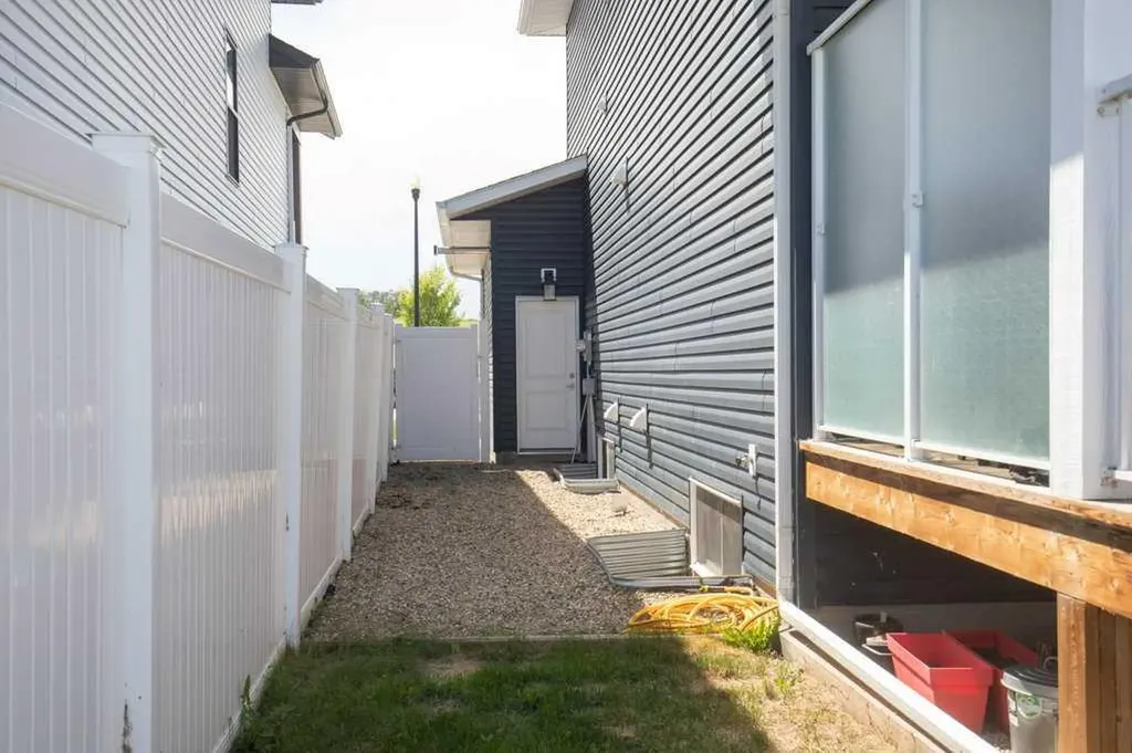 4185 Ryders Ridge Boulevard Sylvan Lake AB T4S 0G3