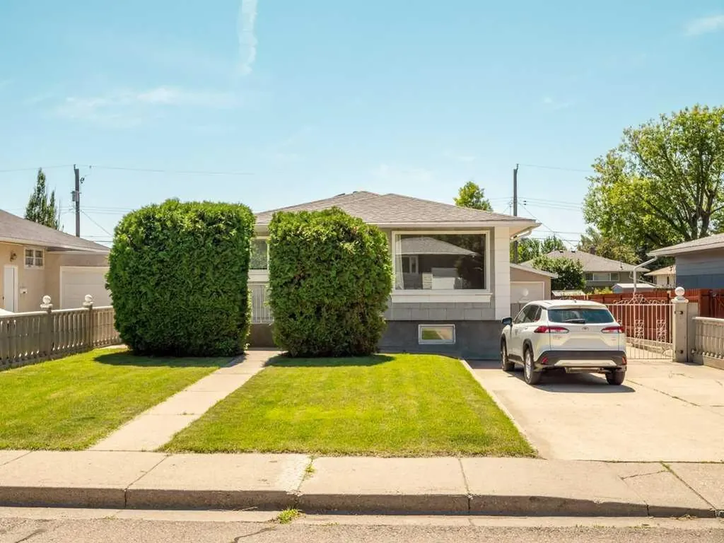1726 13 Avenue S Lethbridge AB T1K 0R9