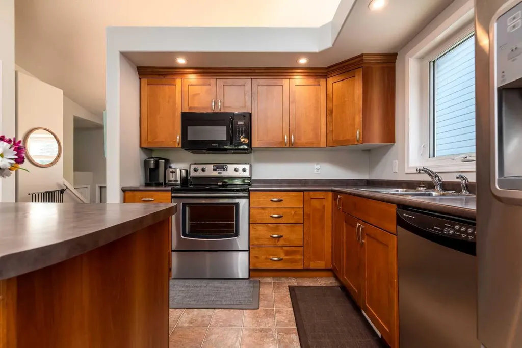 1519 49 Avenue Lloydminster SK S9V 2E7