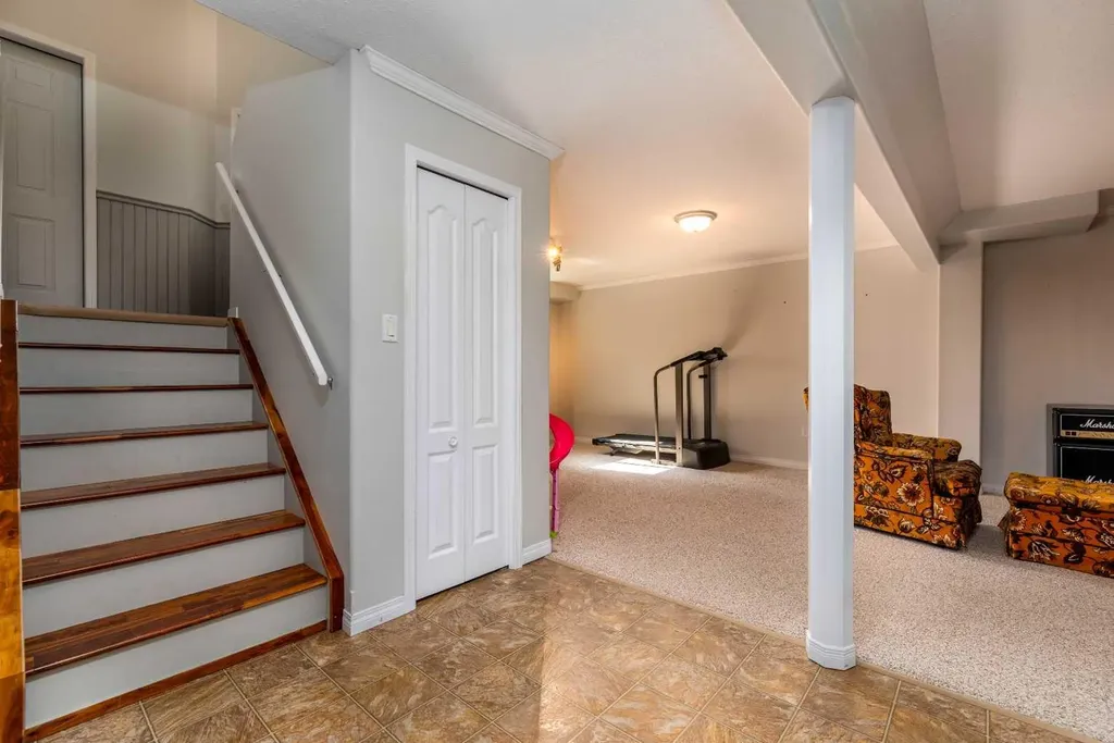 1519 49 Avenue Lloydminster SK S9V 2E7