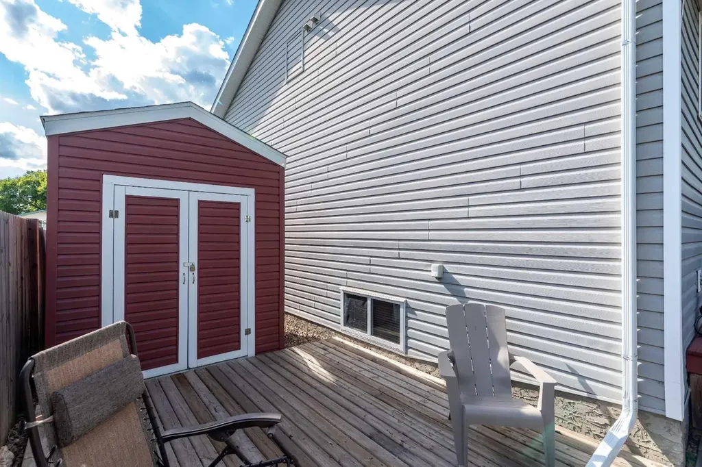 1519 49 Avenue Lloydminster SK S9V 2E7
