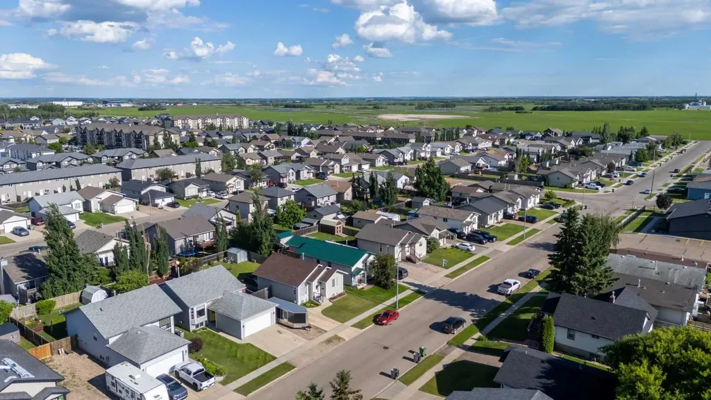 1519 49 Avenue Lloydminster SK S9V 2E7