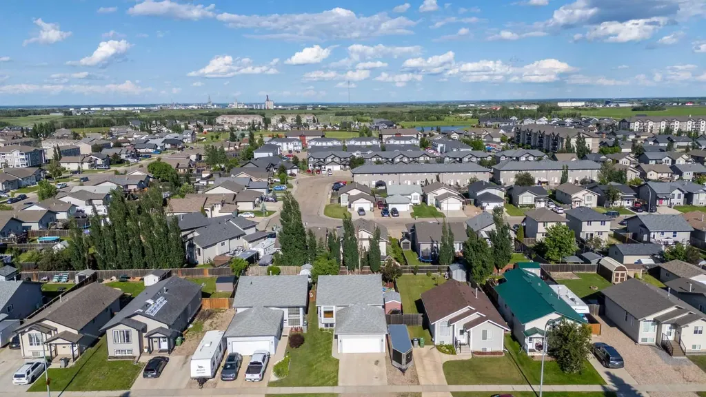 1519 49 Avenue Lloydminster SK S9V 2E7