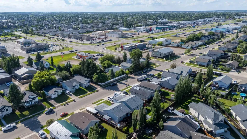 1519 49 Avenue Lloydminster SK S9V 2E7