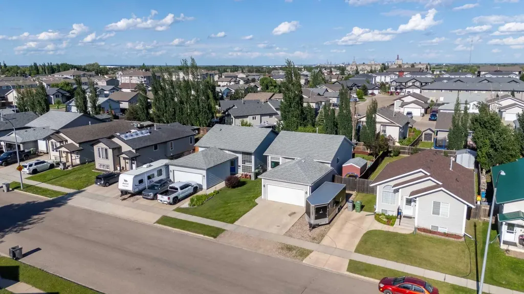 1519 49 Avenue Lloydminster SK S9V 2E7