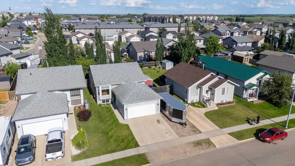 1519 49 Avenue Lloydminster SK S9V 2E7