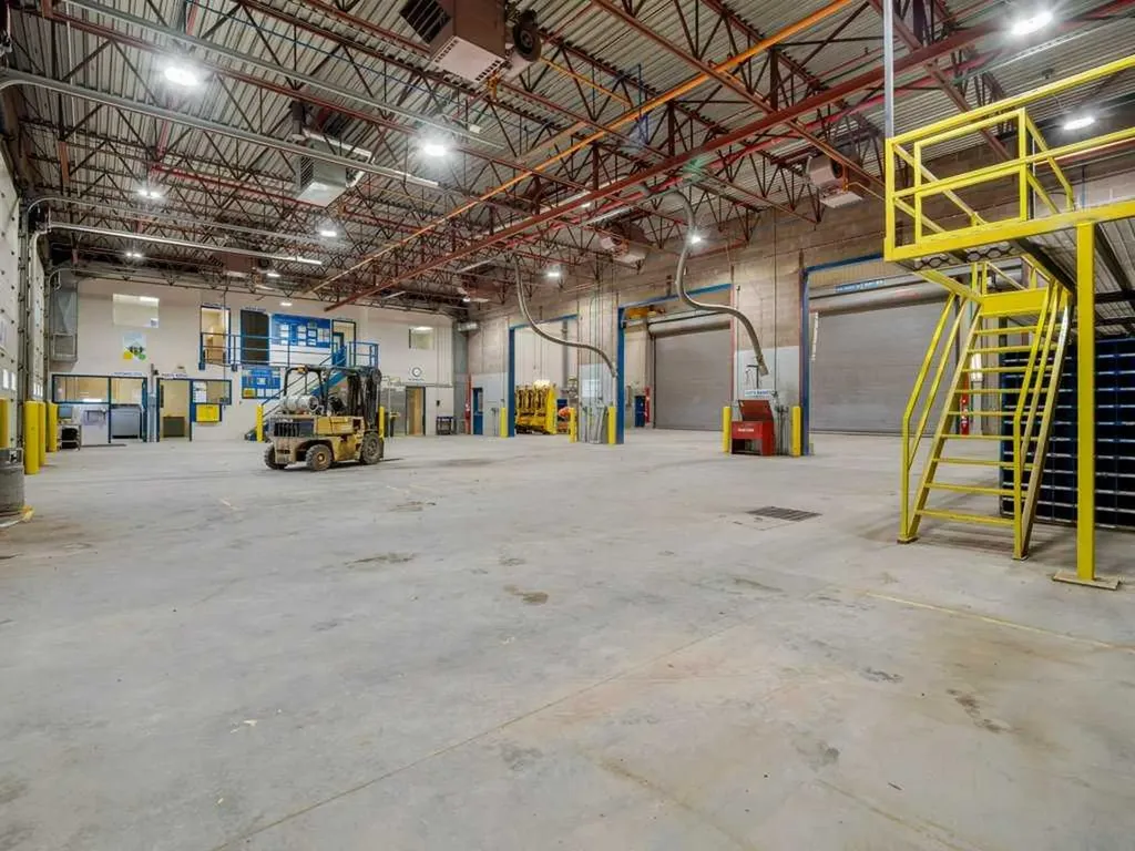 5802 52 Avenue Taber AB T1G 1W8