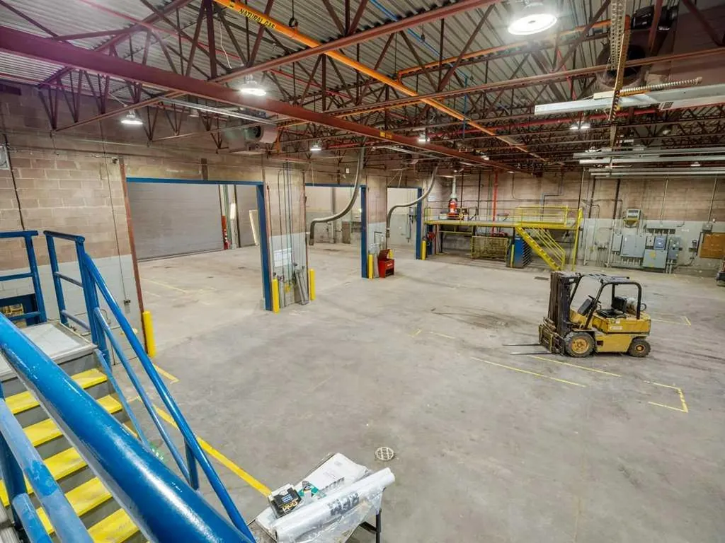 5802 52 Avenue Taber AB T1G 1W8