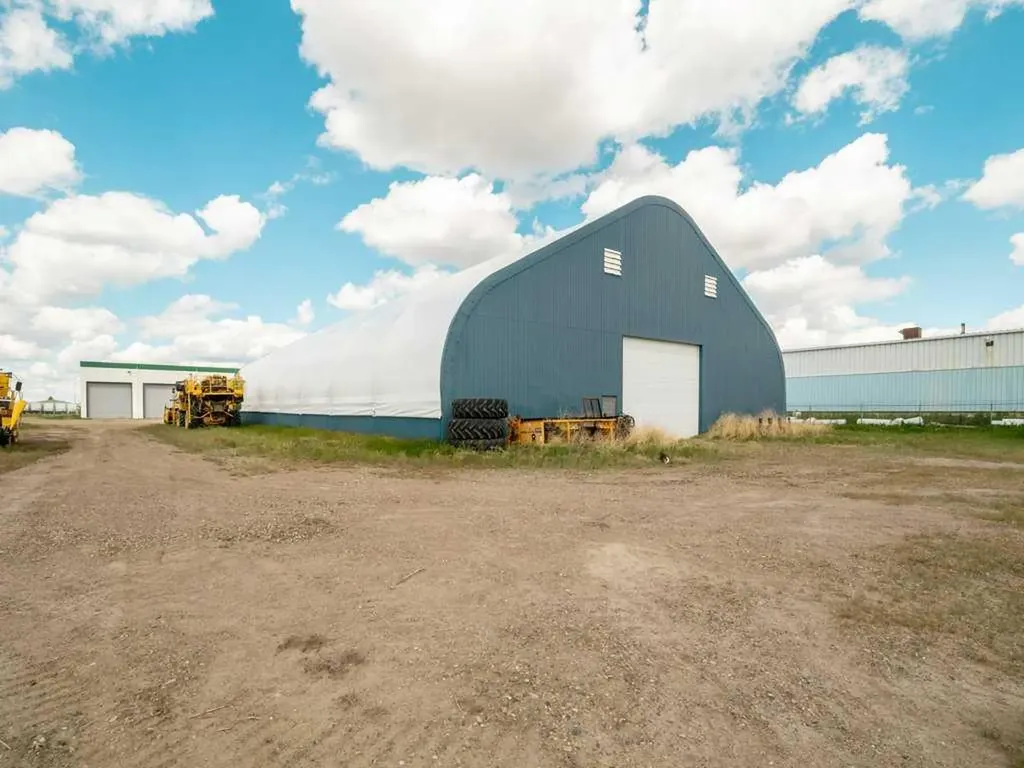 5802 52 Avenue Taber AB T1G 1W8